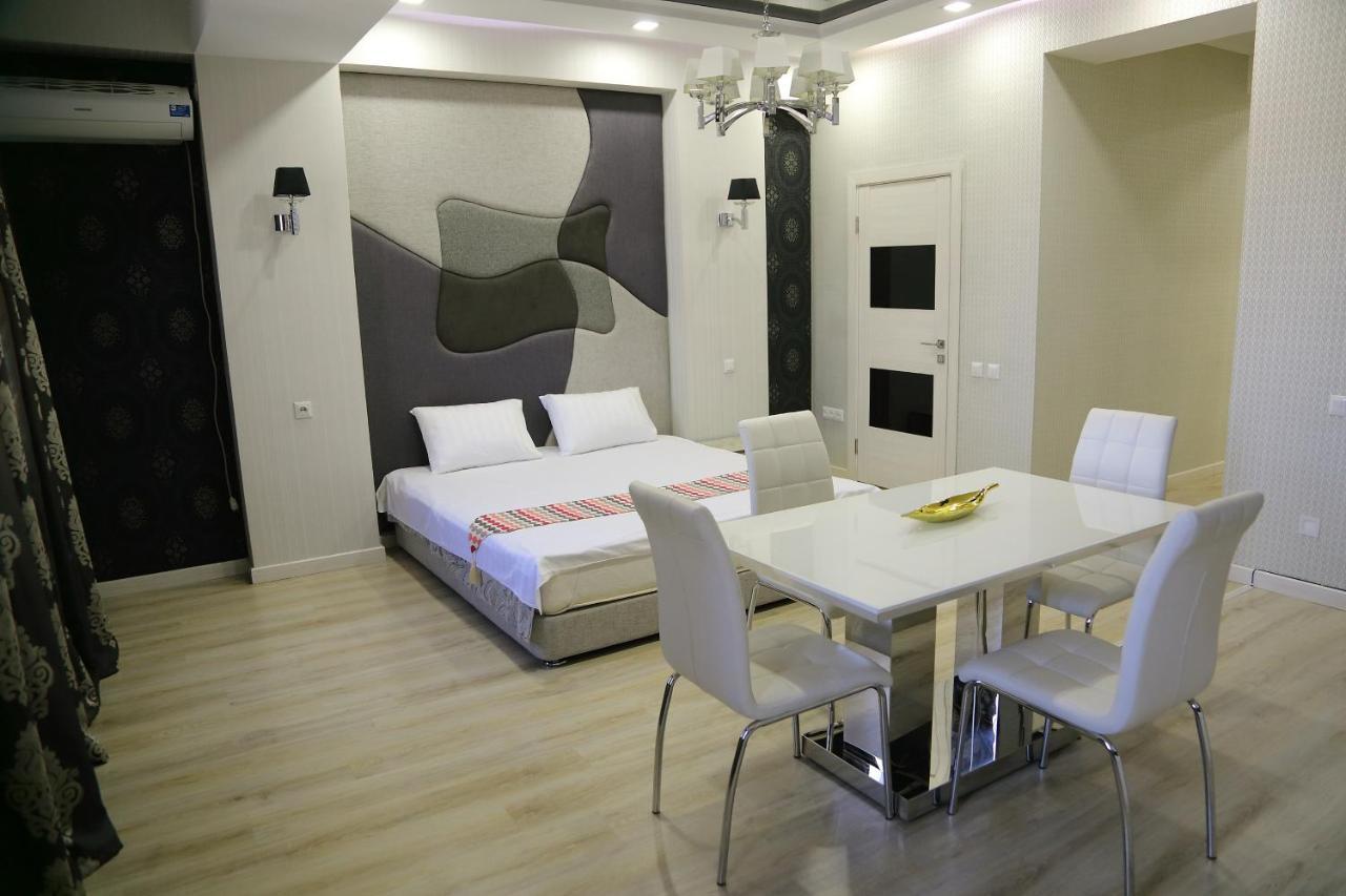 Promenade Boutique Apartment Biszkek Zewnętrze zdjęcie