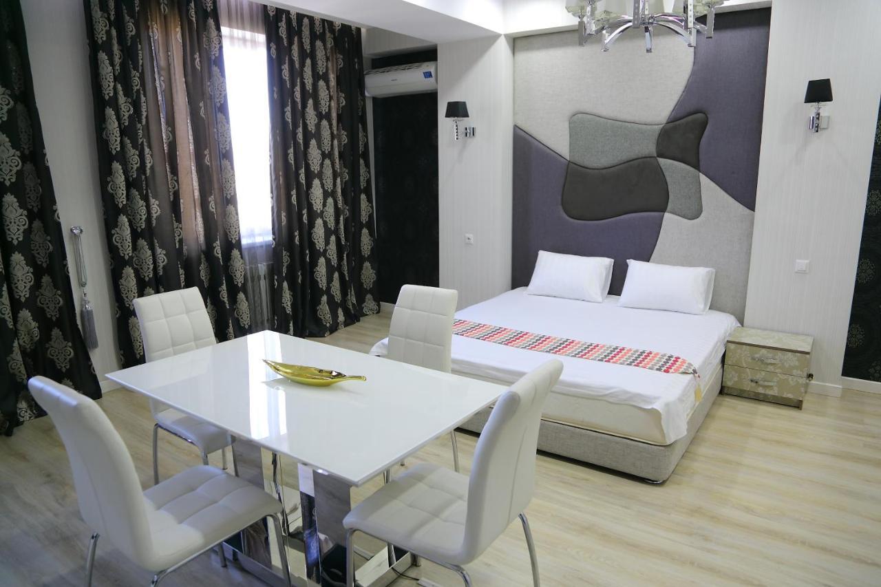 Promenade Boutique Apartment Biszkek Zewnętrze zdjęcie